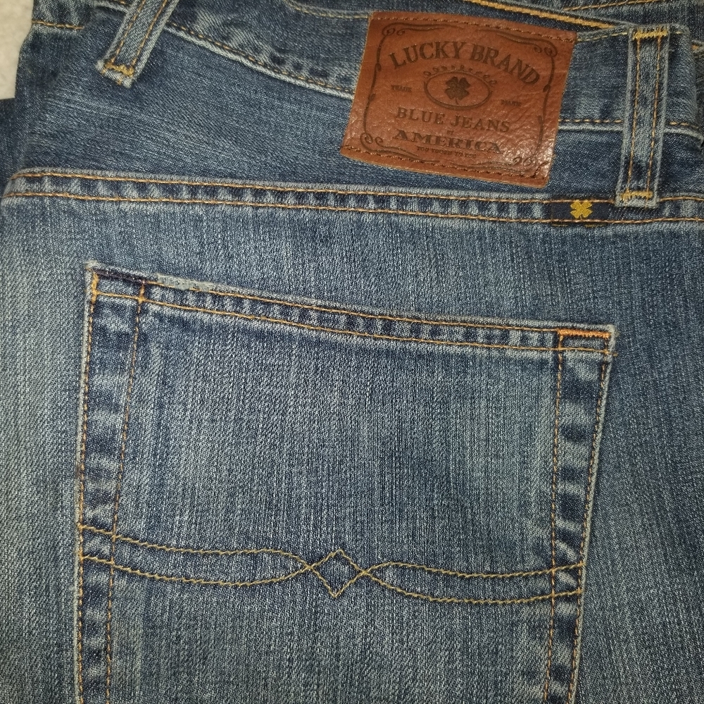 LUCKY BRAND JEANS